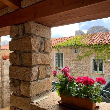 Casa Nel Borgo Di San Pantaleo Villa ภายนอก รูปภาพ